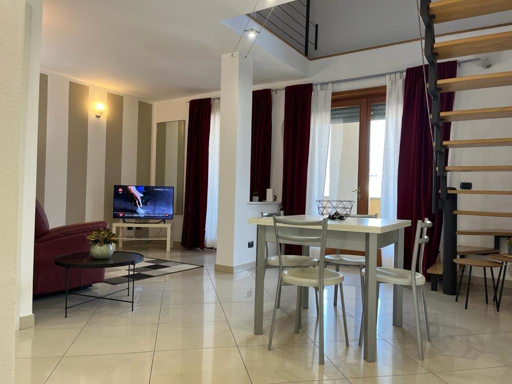 Rive Dora Ivrea Apartment Exterior foto